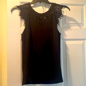 NWT 41 Hawthorn black lace top